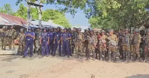 সাজেকে গোলাগুলি: আটকে পড়া পর্যটকদের উদ্ধারে অভিযান