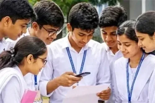 পেছাল ২০২৬ সালের এইচএসসি ও সমমানের পরীক্ষার ফলাফল
