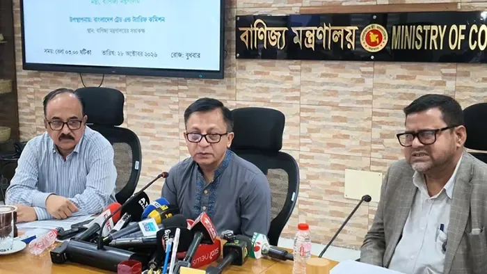 রমজানে তেলের দাম বাড়ার পরিকল্পনা নেই: বাণিজ্যমন্ত্রী