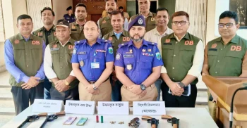 পাবনায় অস্ত্র ও গুলিসহ গ্রেপ্তার ৪, নেপথ্যে বড় সিন্ডিকেট