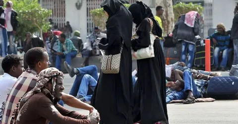 সৌদিতে বাংলাদেশি নারী কর্মীদের নিরাপত্তা ও চ্যালেঞ্জের চিত্র
