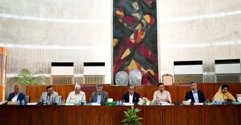 সরকারের কাজে কারা অসহযোগিতা করছেন, ব্যবস্থা নিতে বলল সংসদীয় কমিটি